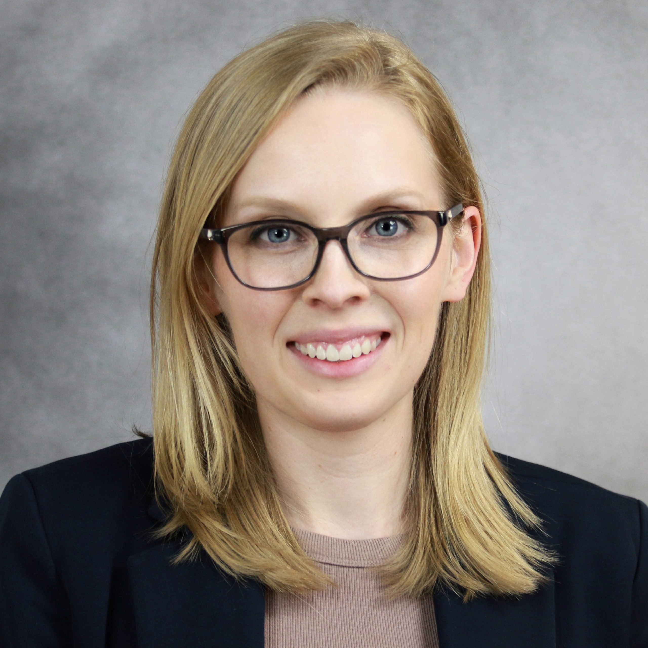 Trish Barefield's headshot.