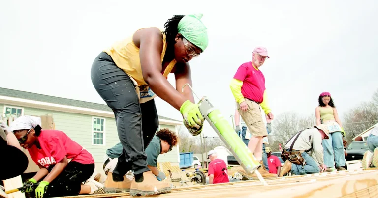 College students return to Asheboro to help Habitat for Humanity